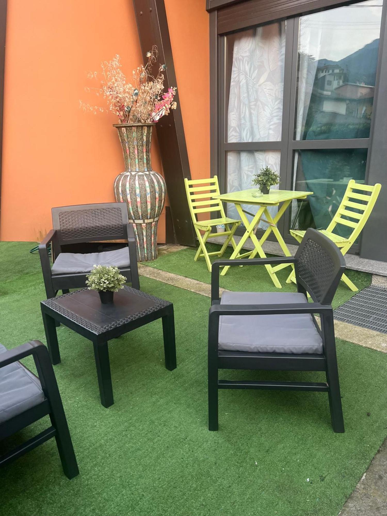 B&B Resilienza - Camera Privata Con Bagno Lecco Kültér fotó