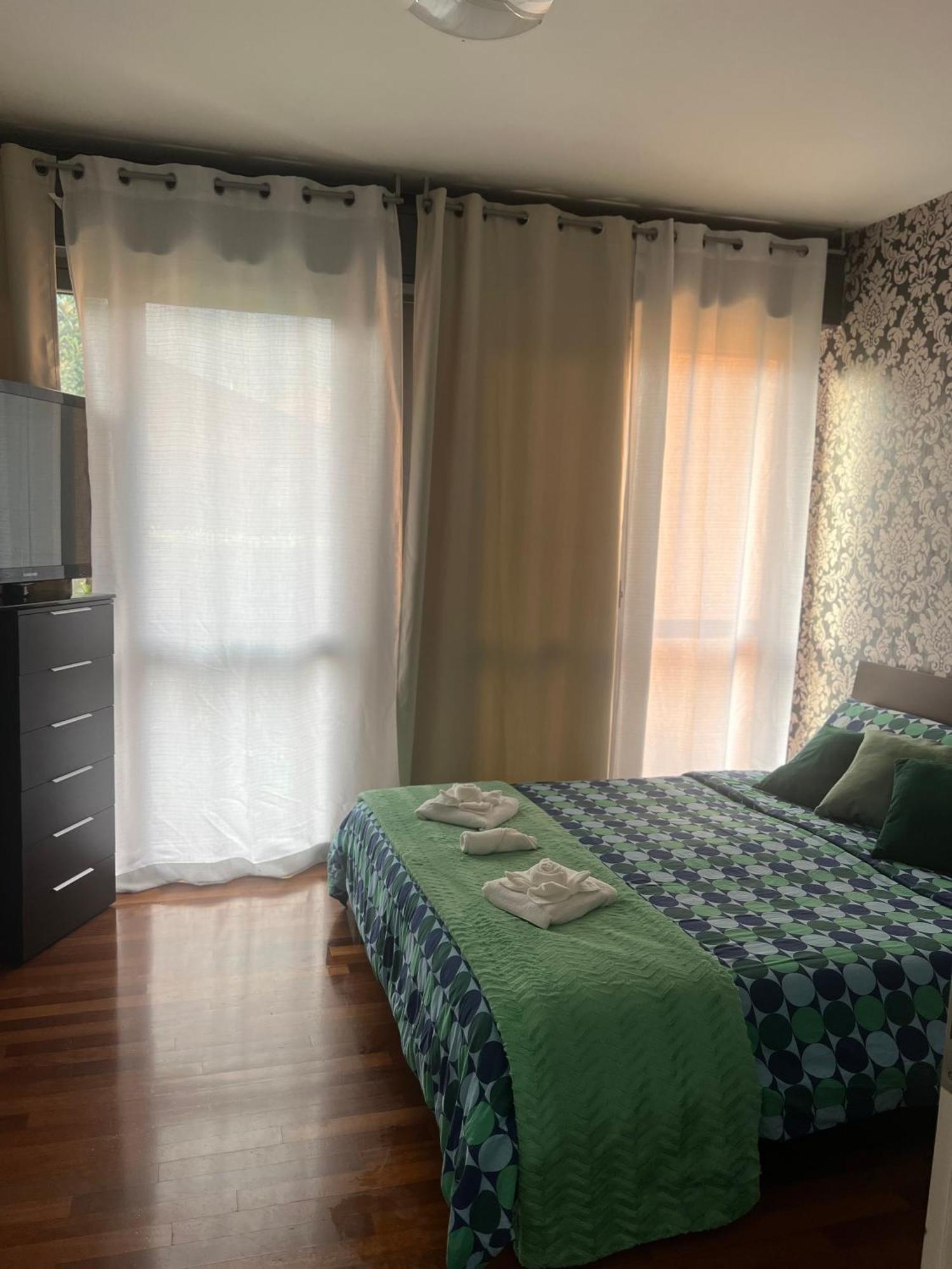 B&B Resilienza - Camera Privata Con Bagno Lecco Kültér fotó